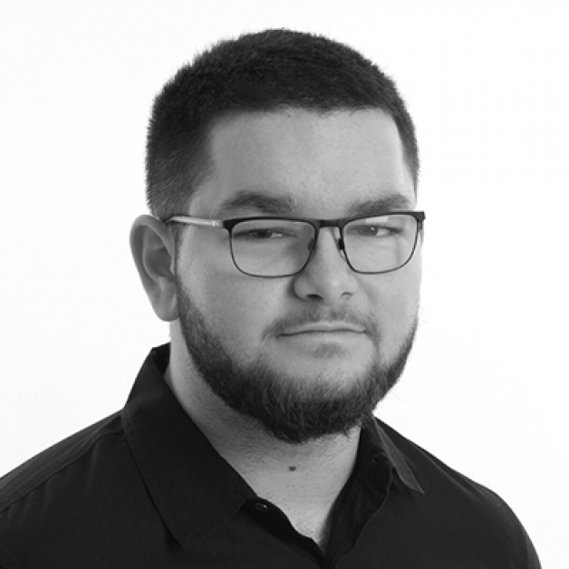 https://www.skybridgelending.co.uk/media/images/contacts/alex-capitan.5.full.png